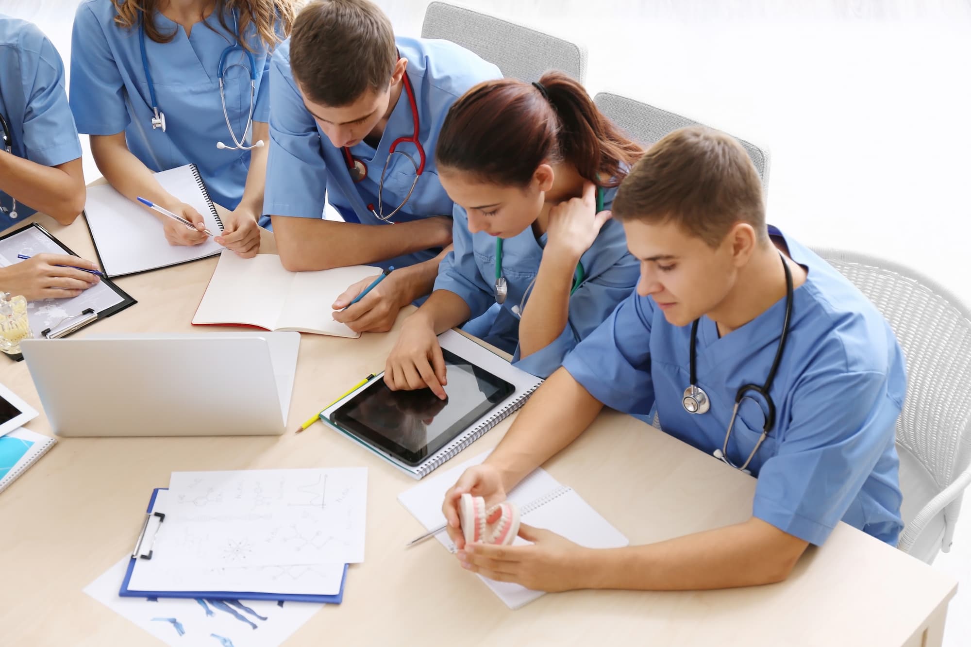 Comment se d&eacute;roule une semaine type en pr&eacute;pa m&eacute;decine &agrave; Strasbourg ? Obernai